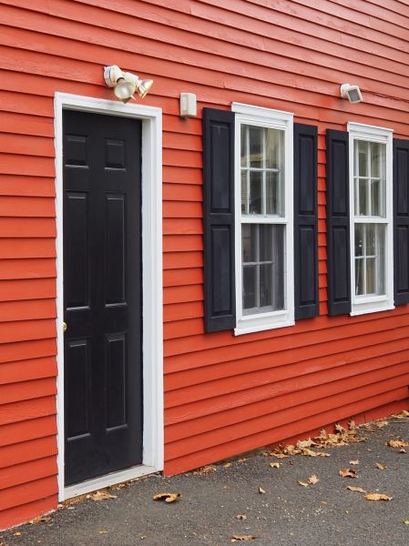 Cost of Red Vinyl Siding Installation in Richmond