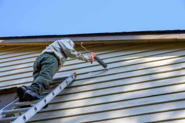 Cost of Vinyl Siding Caulk Repair in Richmond